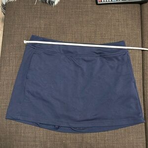 Stretchy navy blue golf skort - fits big